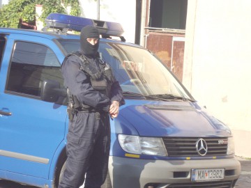 Indivizii care au făcut scandal într-un bar din Valu sunt liberi!